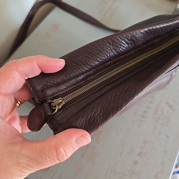 Vtg Fossil Brown Leather Crossbody Bag Purse Key 75082 American Classic Y2K Zip - Picture 7 of 11